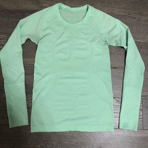 Lululemon swiftly tech long sleeve